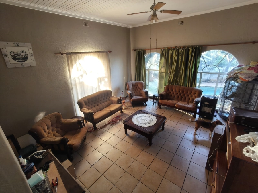 To Let 3 Bedroom Property for Rent in Safari Gardens North West